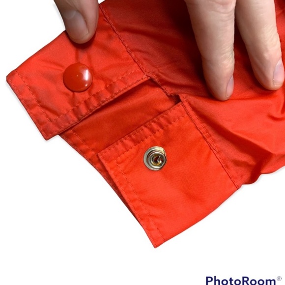 Vintage Single Stitch Men's Red Nylon Windbreaker Jacket by AMEREX Sport-Series - Picture 9 of 15